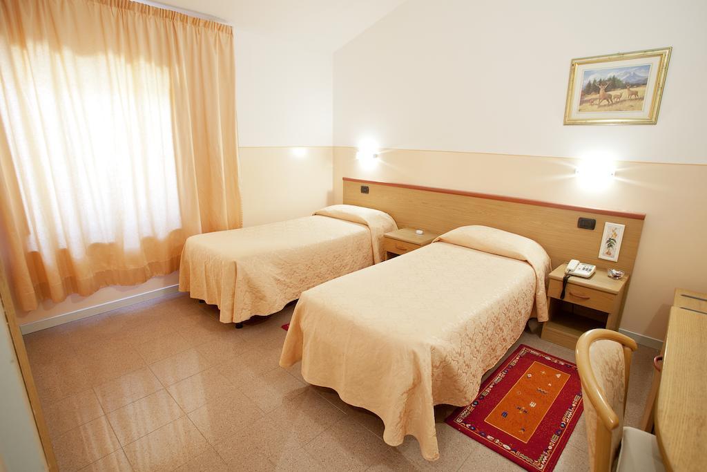 Master Hotel Castelvetro Piacentino Dış mekan fotoğraf