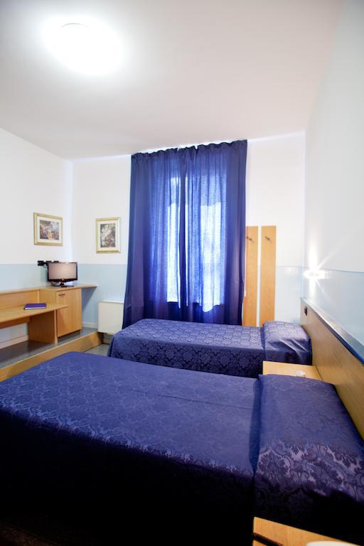 Master Hotel Castelvetro Piacentino Oda fotoğraf