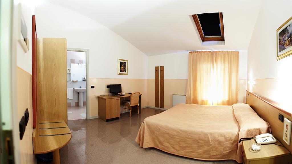 Master Hotel Castelvetro Piacentino Dış mekan fotoğraf