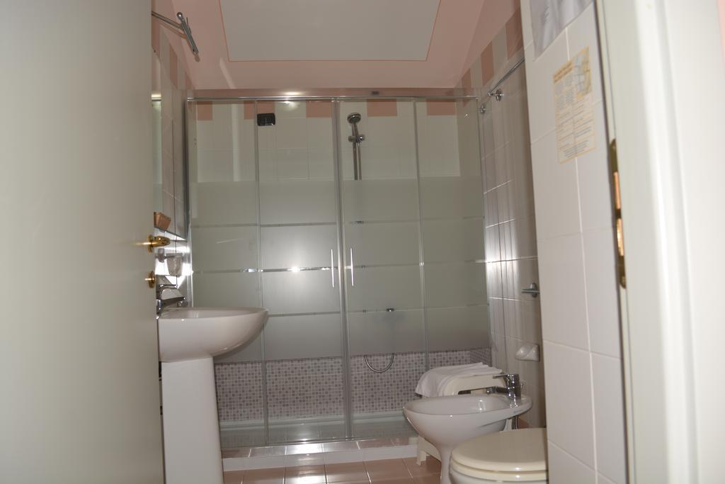 Master Hotel Castelvetro Piacentino Dış mekan fotoğraf