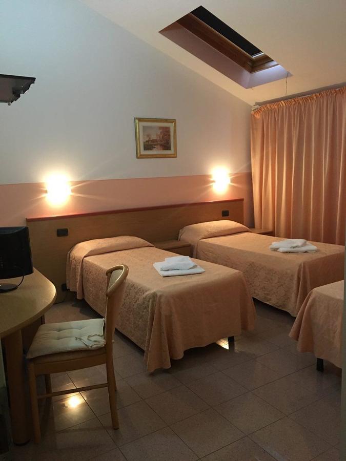 Master Hotel Castelvetro Piacentino Dış mekan fotoğraf